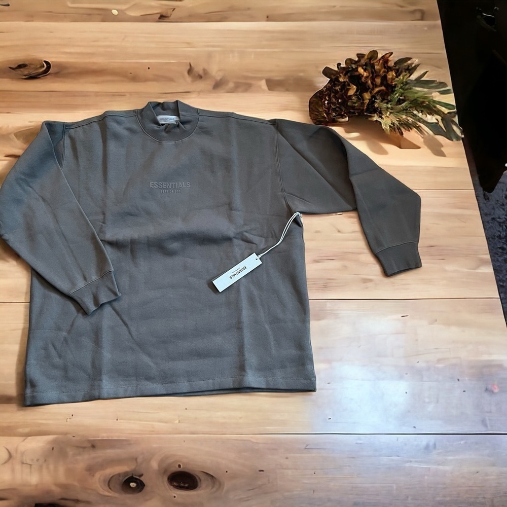 Essential FEAR OF GOD sweat shirts brand new with tag original packing - Picture 4 of 8